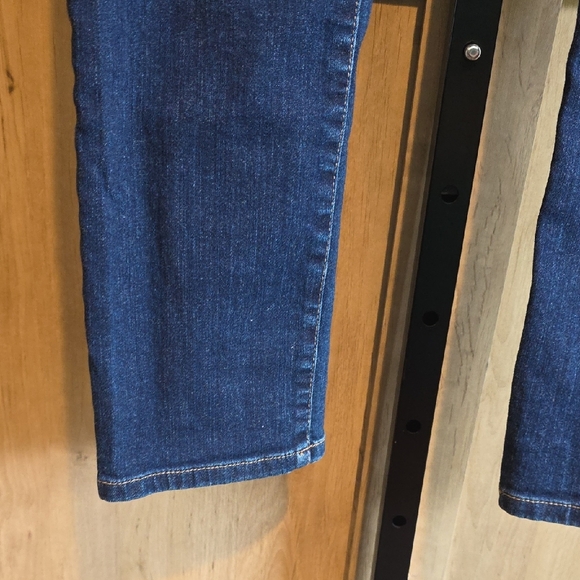 (J32) Ralph Lauren Dark Blue Skinny Jeans - Picture 5 of 9